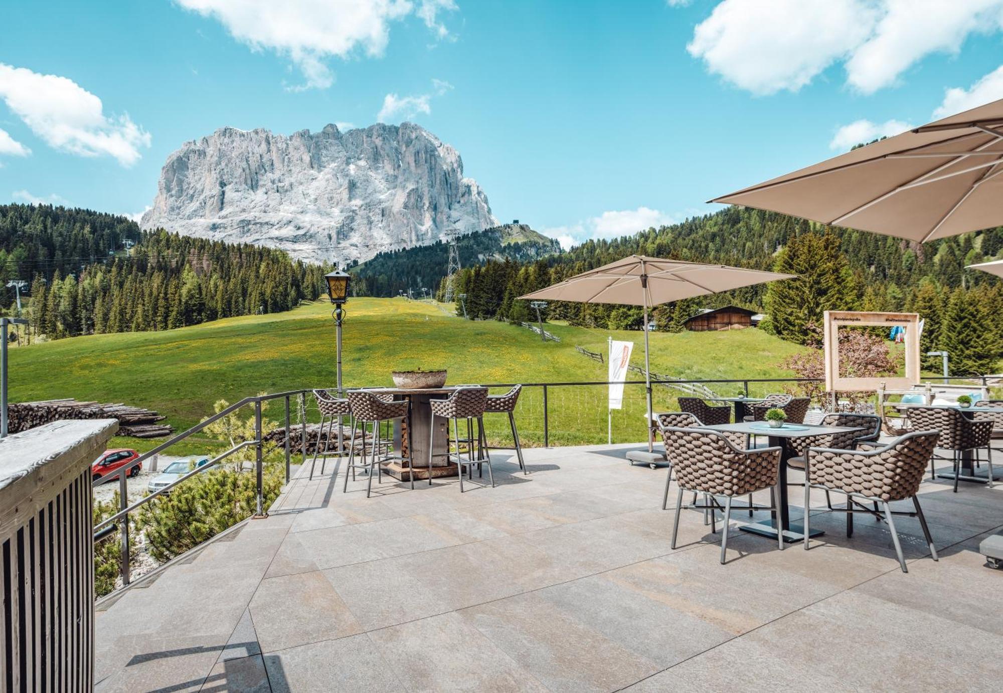 Das Berghotel - Plan De Gralba Selva di Val Gardena Bagian luar foto