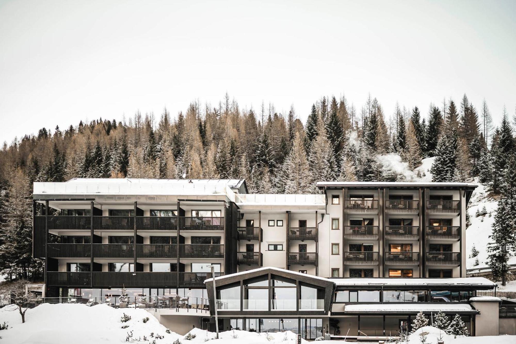 Das Berghotel - Plan De Gralba Selva di Val Gardena Bagian luar foto